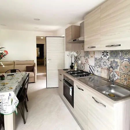 度假居 Emidio House